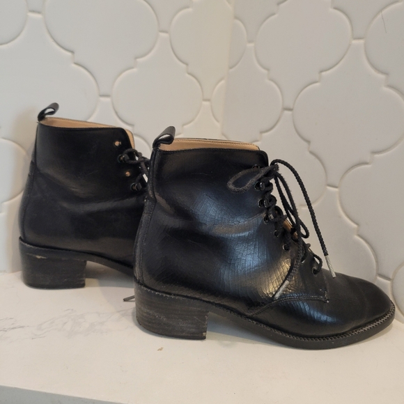 9 West Fritz Leather Boots - Picture 2 of 8